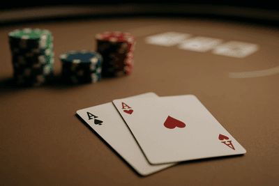 Poker Strategie für Anfänger – Texas Hold'em Grundlagen & Tipps